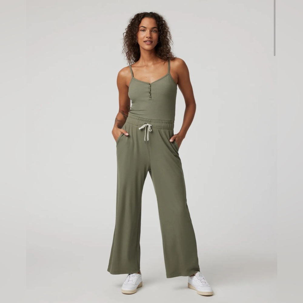 NWT Vuori Pose Henley Jumpsuit - Dark Metal - retail $148 - XS, S